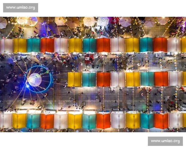 社群热力燃夏夜：荧光跃动激活城市夜间活力